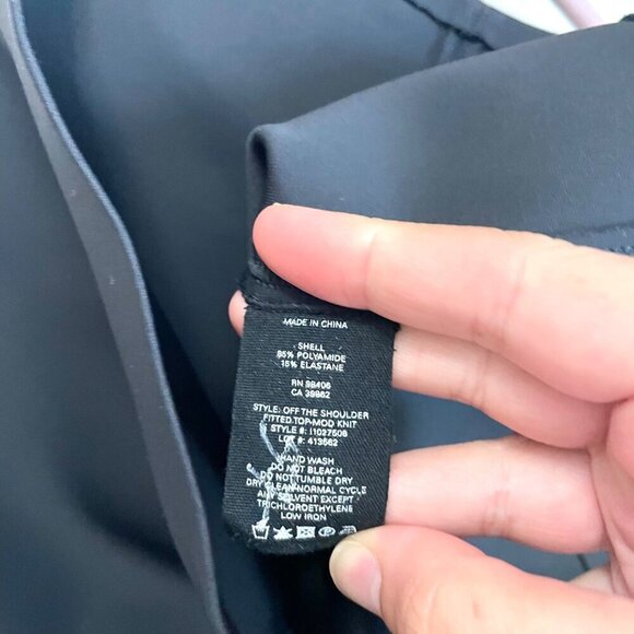 Theory Mod Knit Off-The-Shoulder Fitted Top Black Size M - Picture 4 of 6